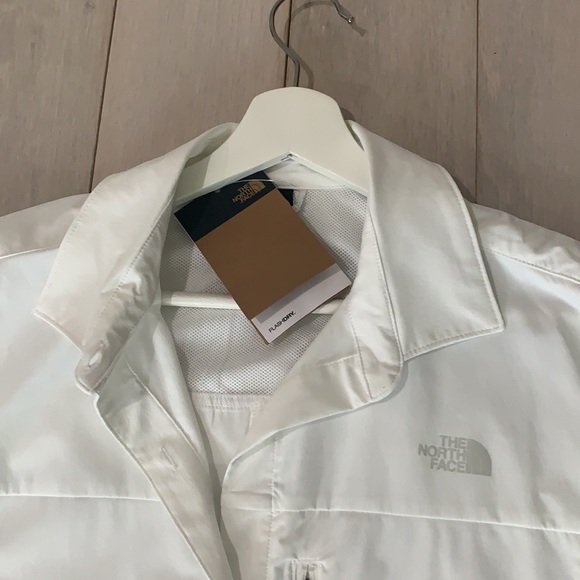 ❣️The North Face❣️UPF 50❣️brand new shirt❣… - Picture 3 of 16